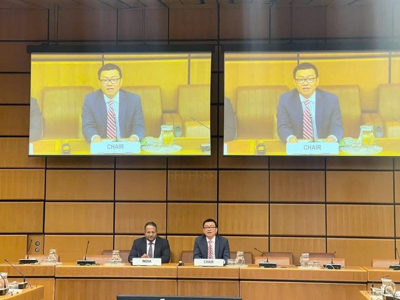 Vietnam hands over APG Chairmanship to India in Vienna